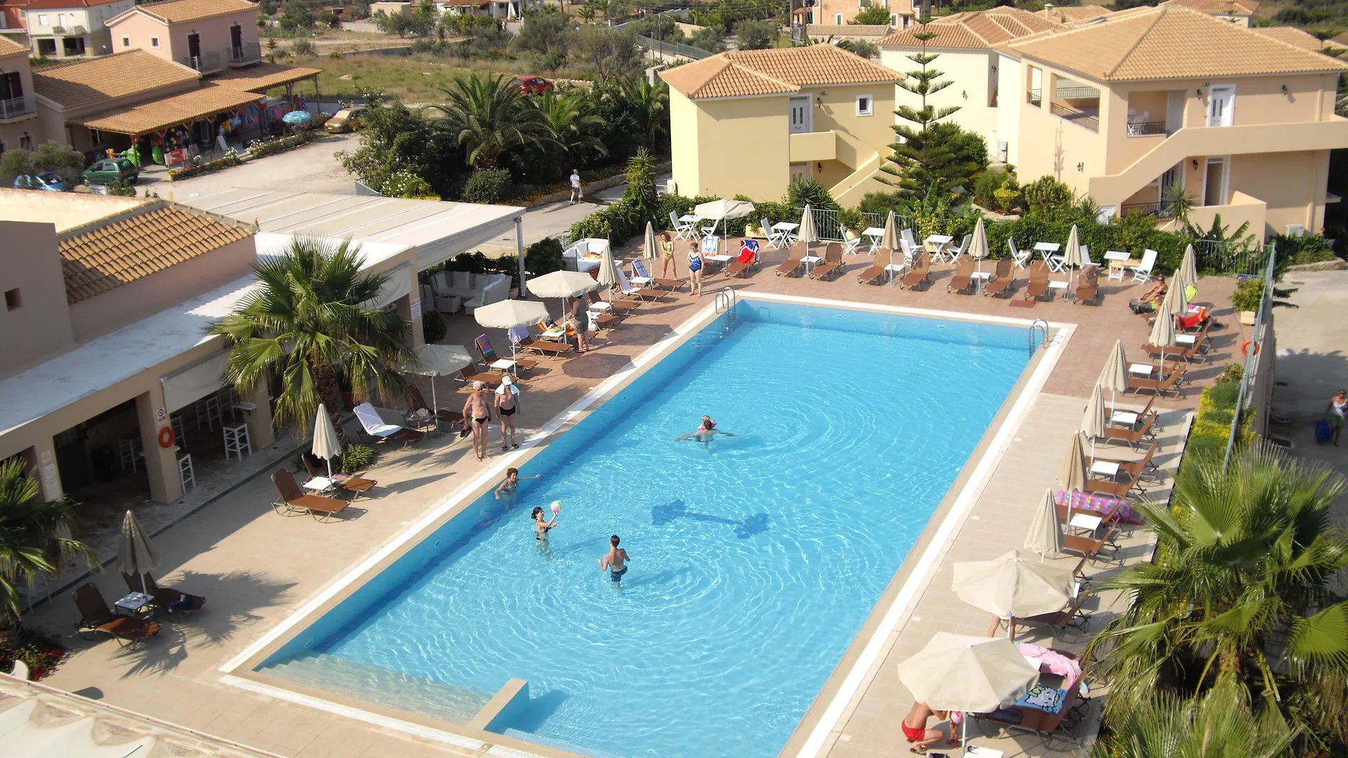 Apartahotel Astra Village Hotel Suites And Spa Livathos